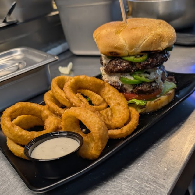 Jala Buenos Bleus Burger.